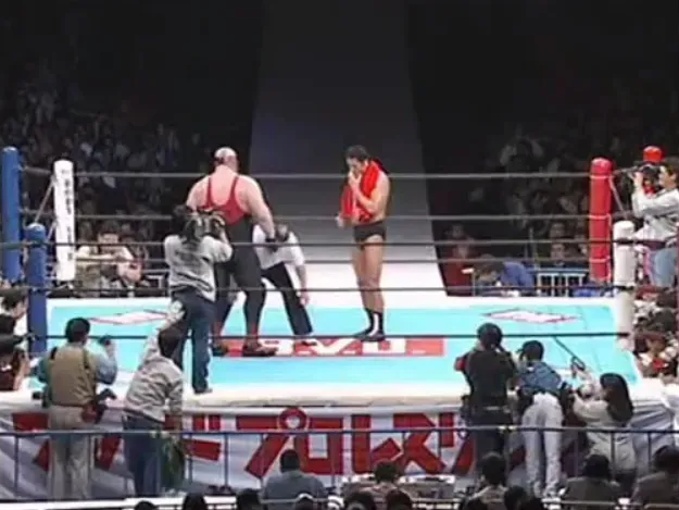 Big Van Vader Wants Antonio Inoki to Fight Him. Boy Does He Ever.